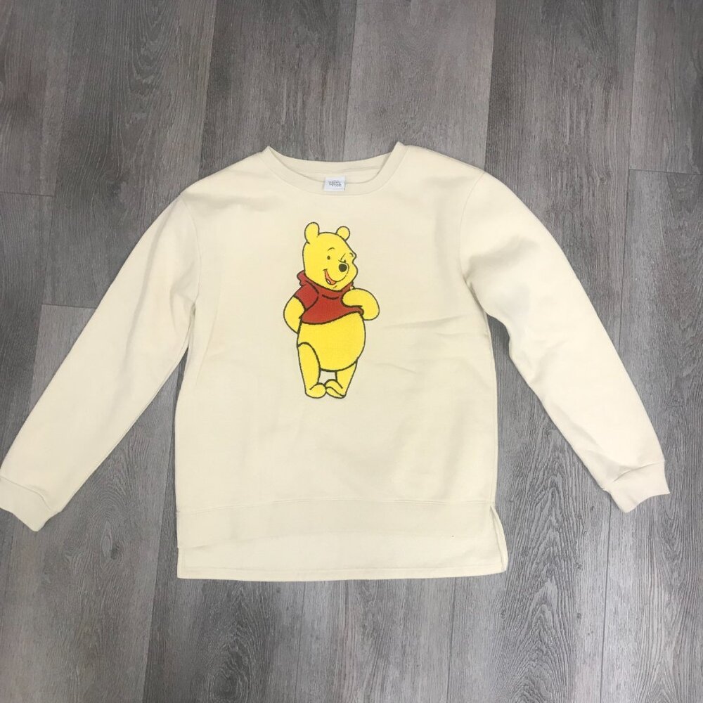 DISNEY Winnie The Pooh Womens M Embroidered Cream Sweatshirt